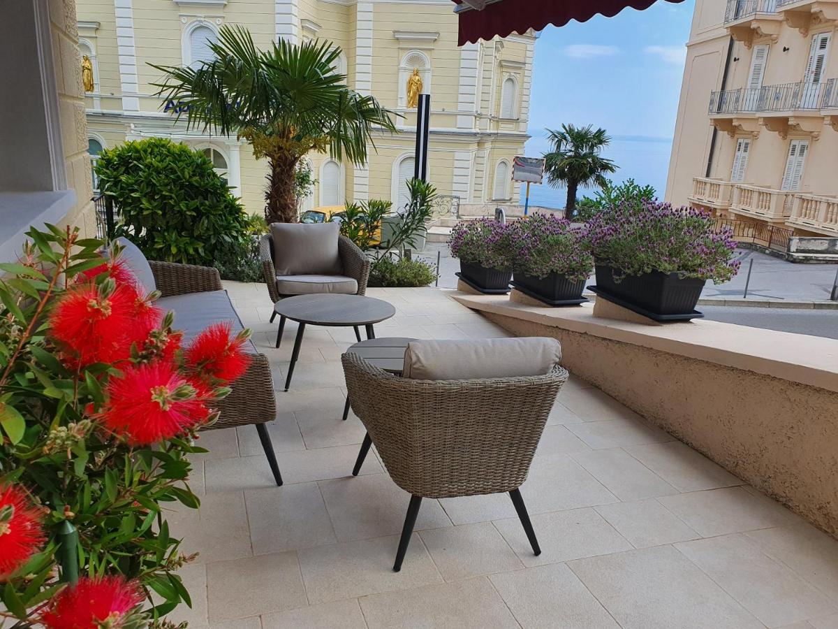 Superior Seaview Apartment โอปาติยา ภายนอก รูปภาพ